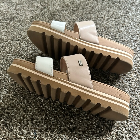 Reef Cream and Tan Double Strap Sandals - Picture 7 of 10